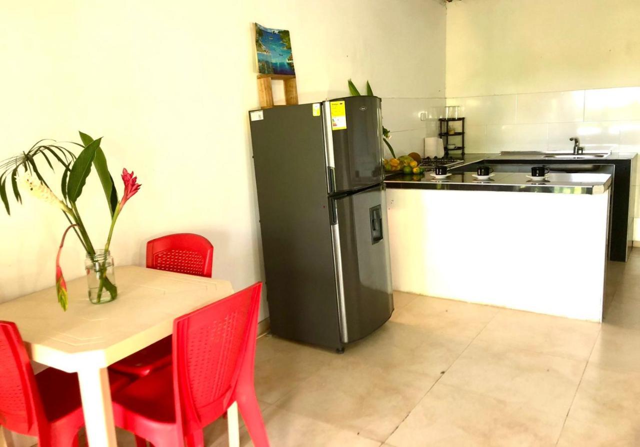 Sierra Kay Hostel Guachaca Kültér fotó