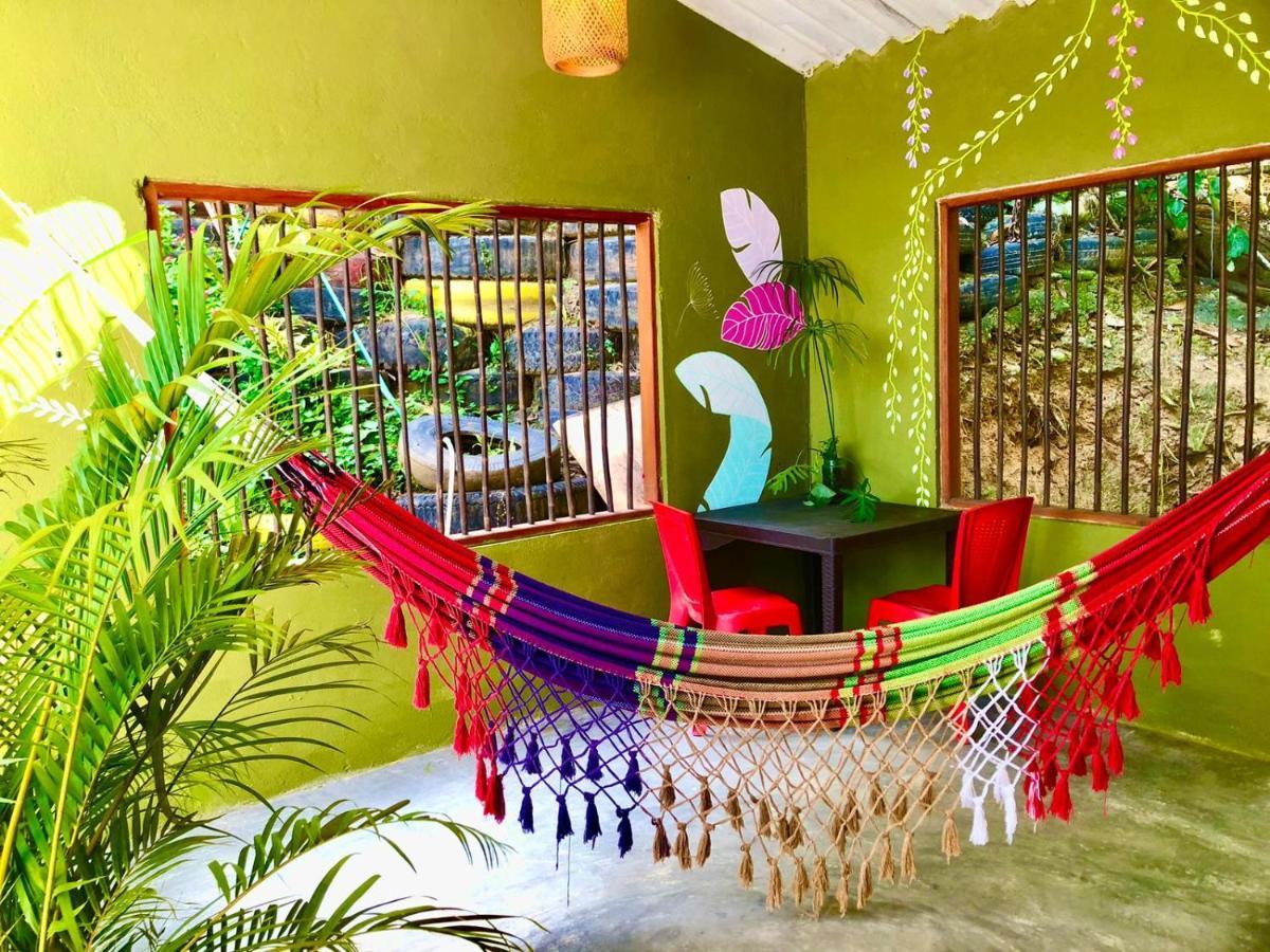 Sierra Kay Hostel Guachaca Kültér fotó